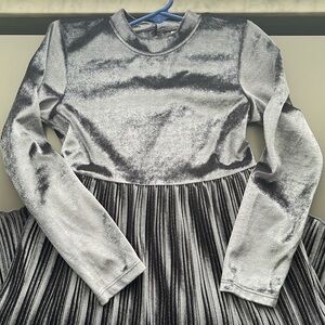 Girl velour dress, worn once